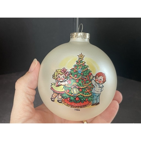 Campbell's Soup Kids 1986 Christmas Ornament IN BOX - Picture 2 of 16